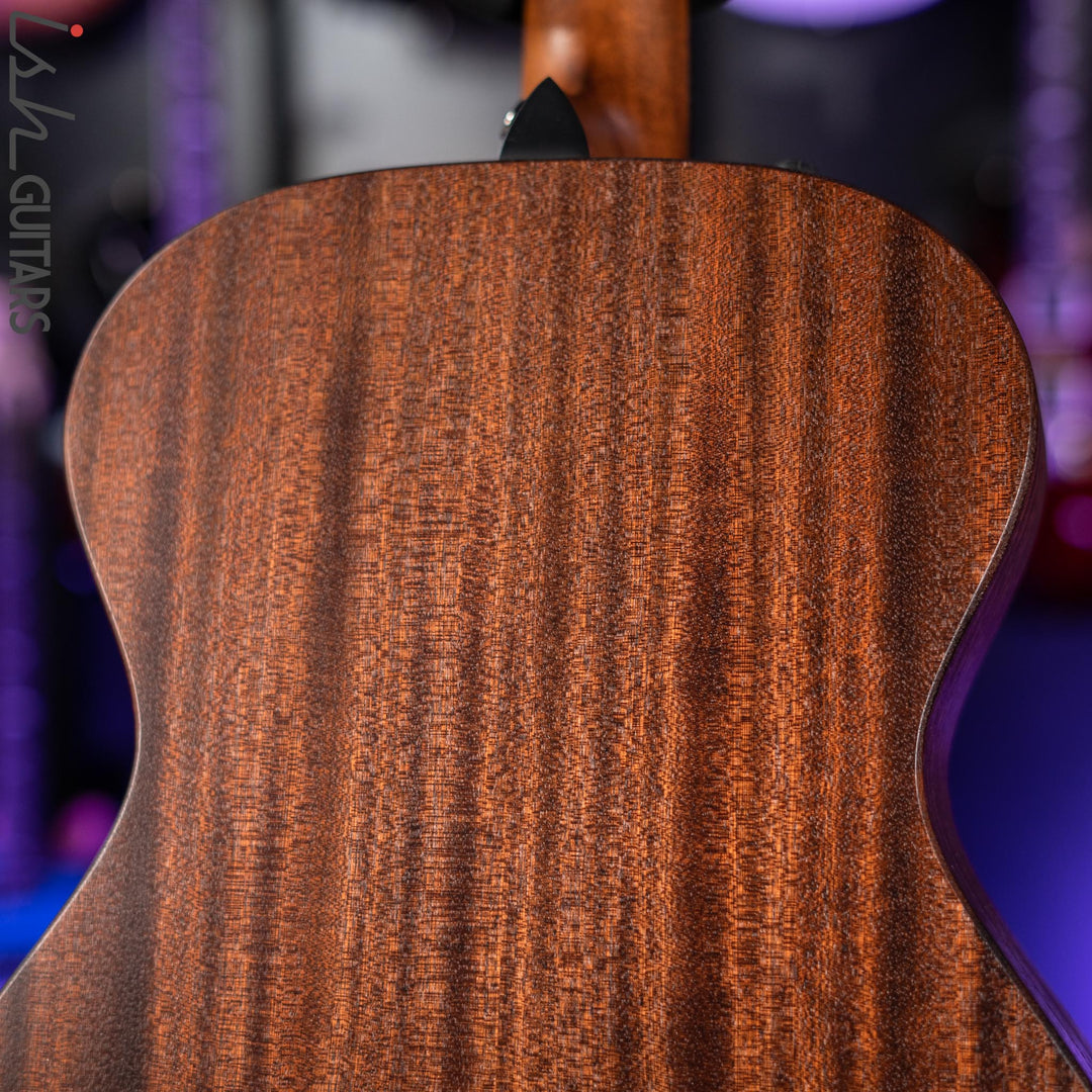 Taylor AD22e American Dream Acoustic-Electric Guitar Urban Sienna