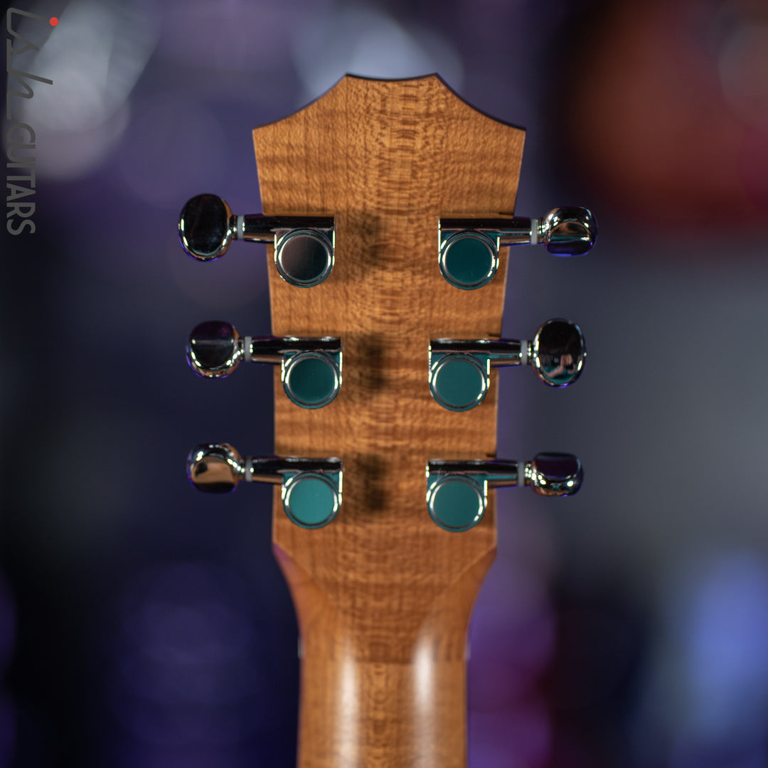 Taylor Baby Mahogany BT2e Acoustic-Electric Guitar Natural