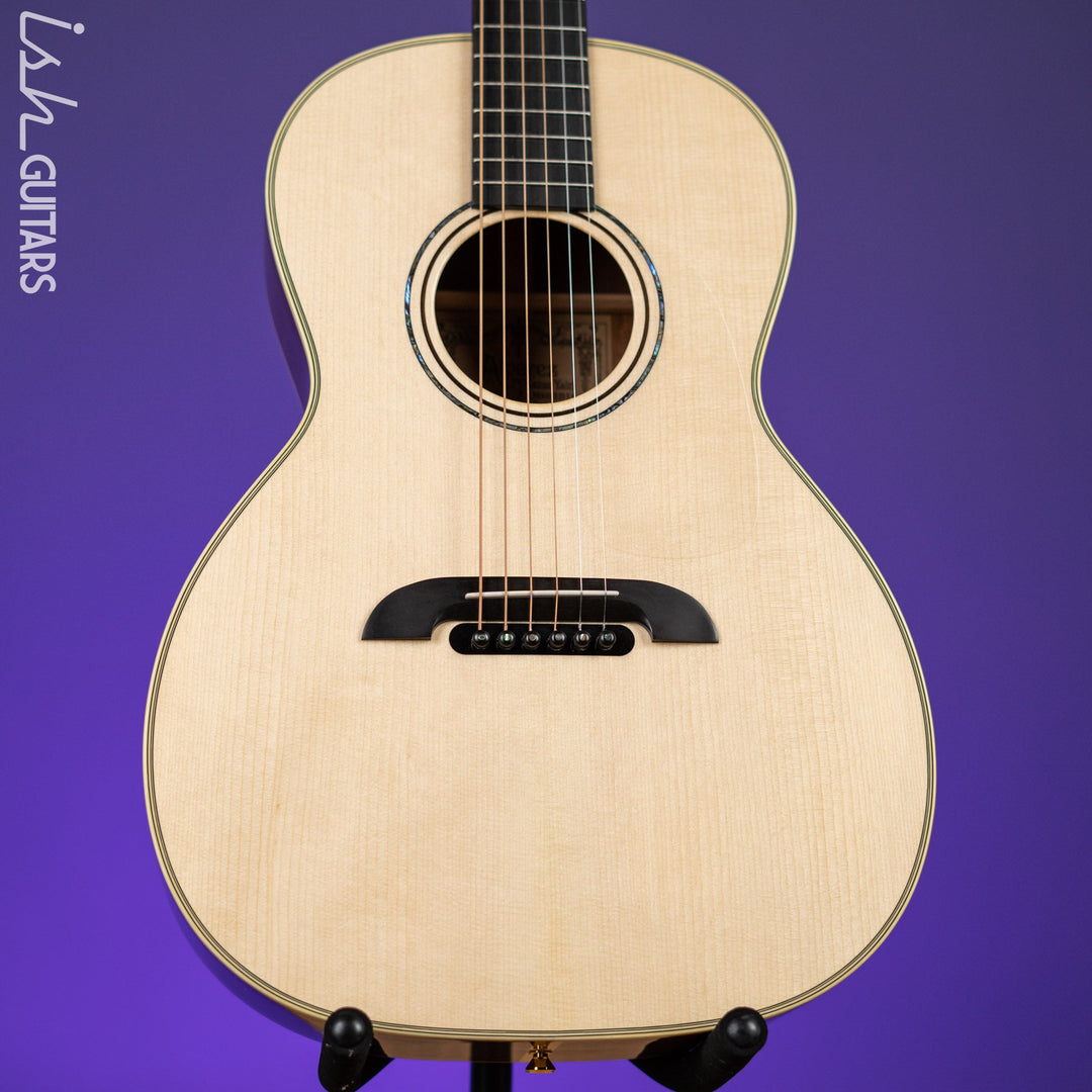 Alvarez Yairi PYM60HD14 Parlor Acoustic Guitar Natural Demo