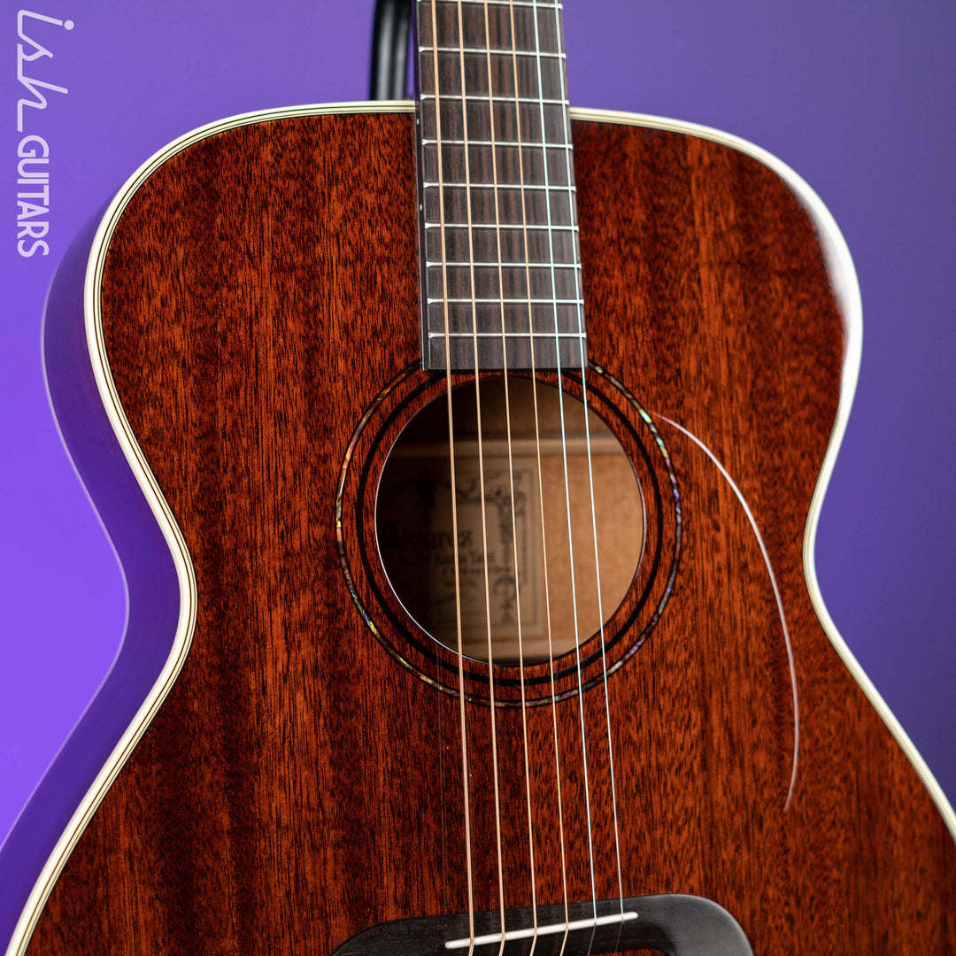 Alvarez Yairi FYM66HD Honduran Masterworks Acoustic Guitar Natural