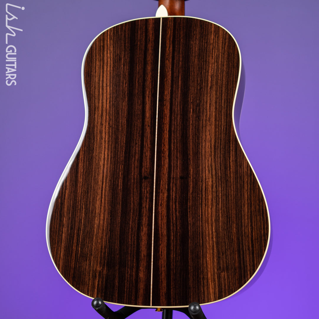 Alvarez Yairi Masterworks DYMR70SB Dreadnought Slope Shoulder Sunburst