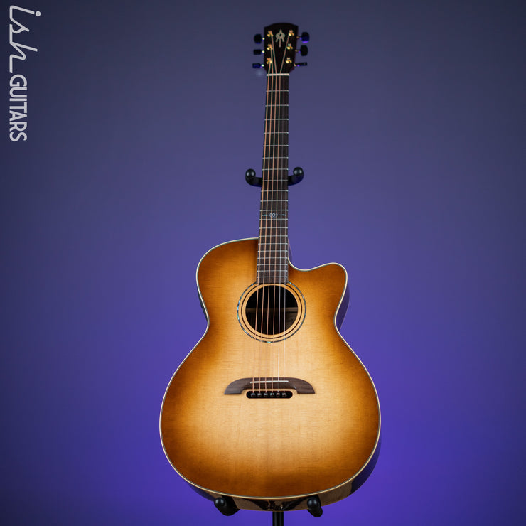 Alvarez Yairi Grand Auditorium GY70CESHB Shadowburst Gloss Demo