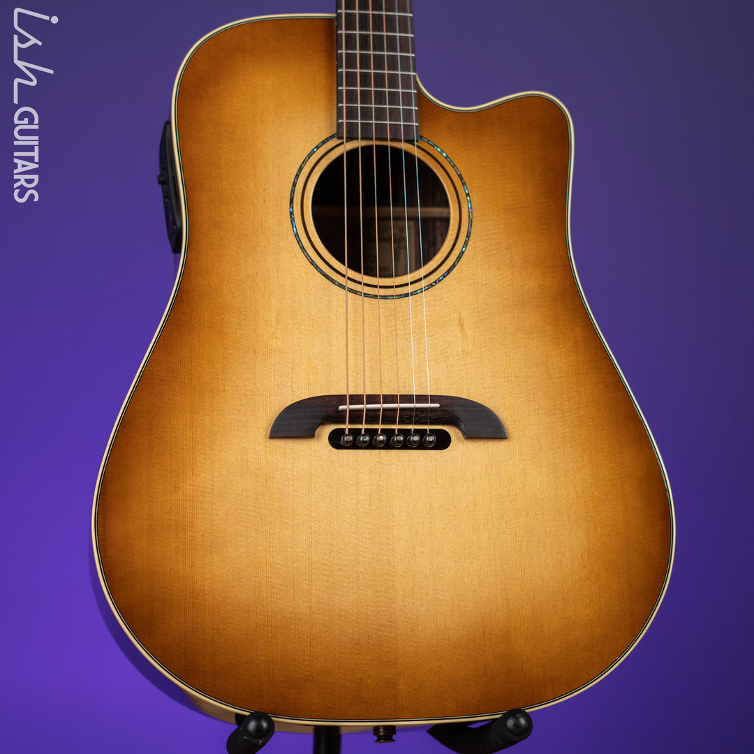 Alvarez Yairi DY70CESHB Standard Series Acoustic-Electric Guitar Shadow Burst