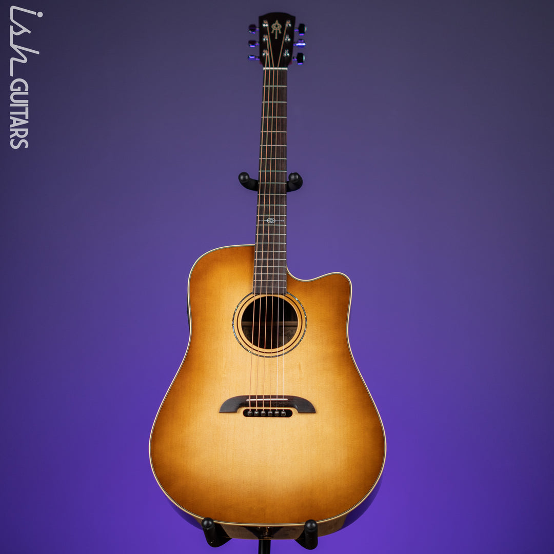 Alvarez Yairi DY70CESHB Standard Series Acoustic-Electric Guitar Shadow Burst