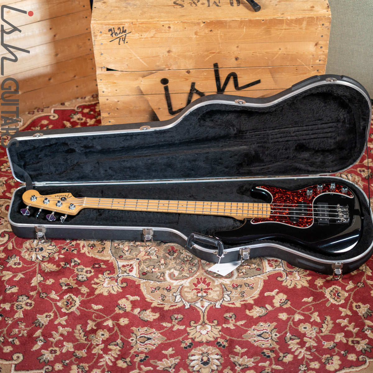 2002 Fender American Deluxe 4-String Precision Bass Black – Ish