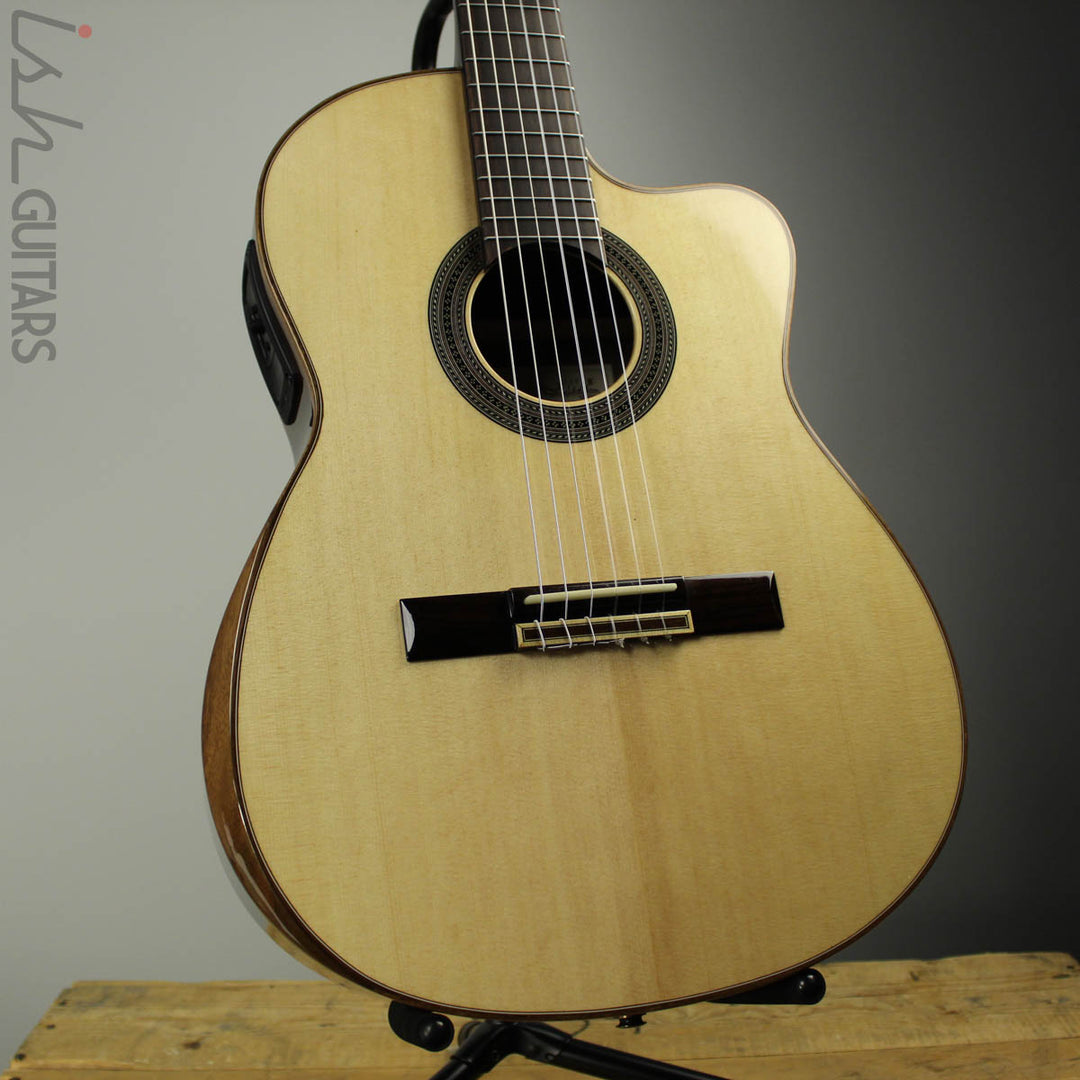 2019 Alvarez CC7HCEAR Concert Classical Hybrid