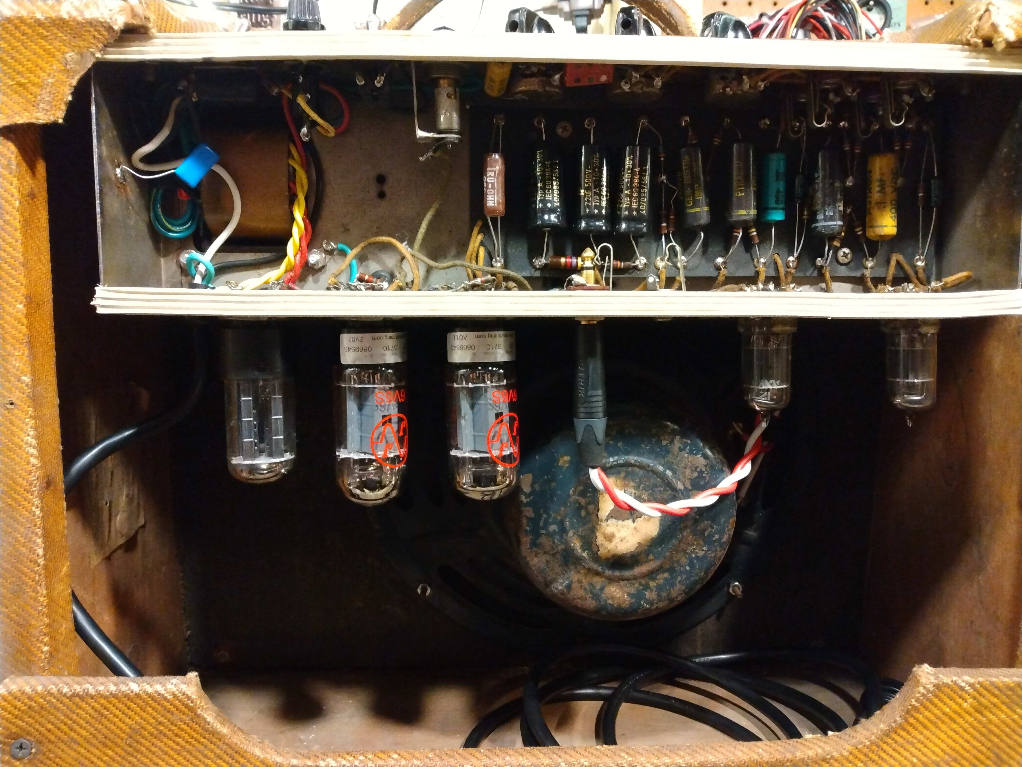 1960 Fender Tweed Deluxe 5E3 – Ish Guitars