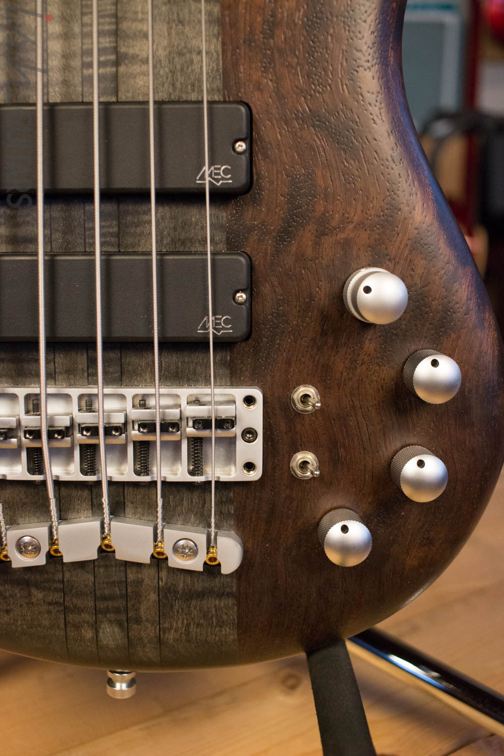 Warwick Thumb SC Singlecut