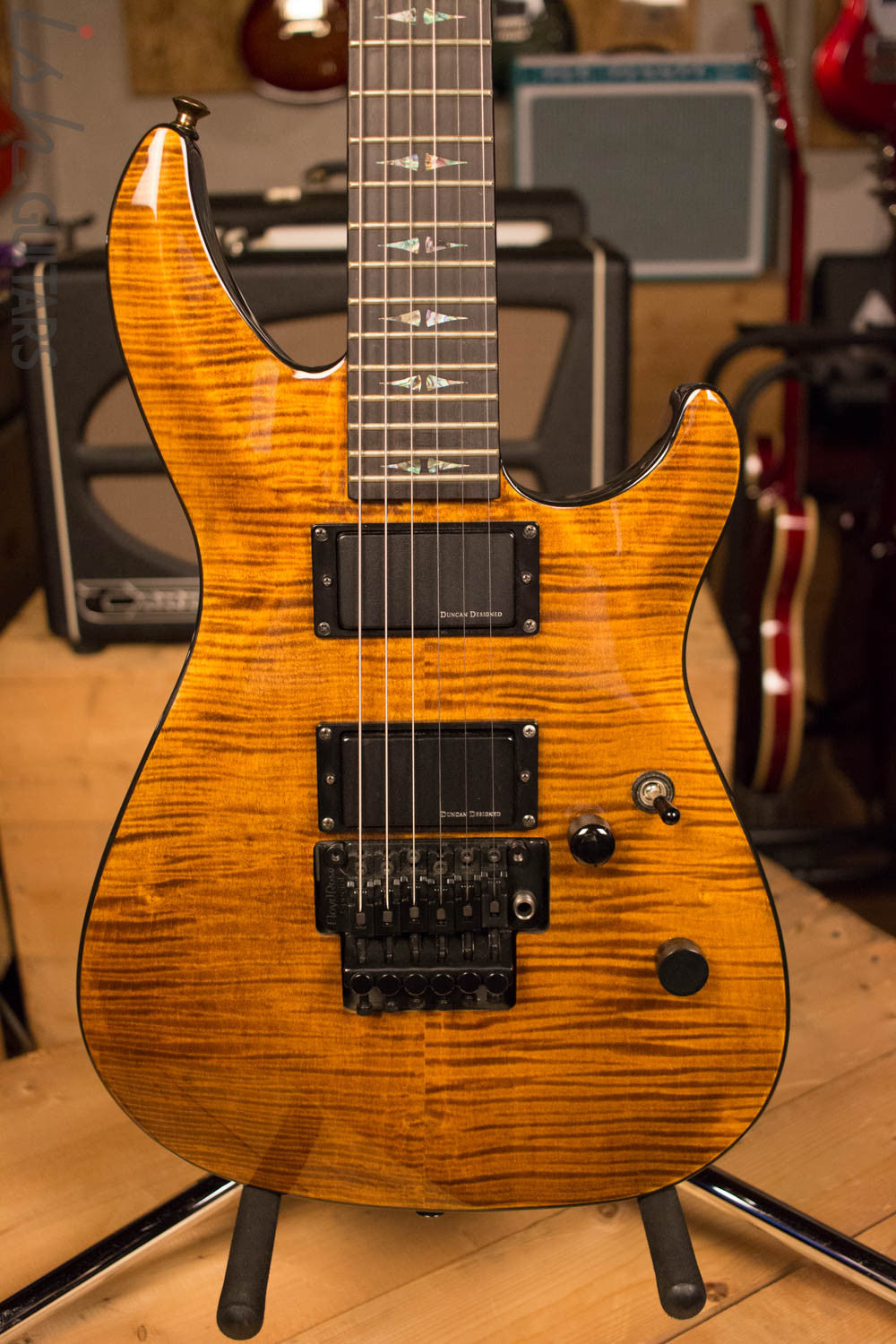 B.C. Rich Villain Veil