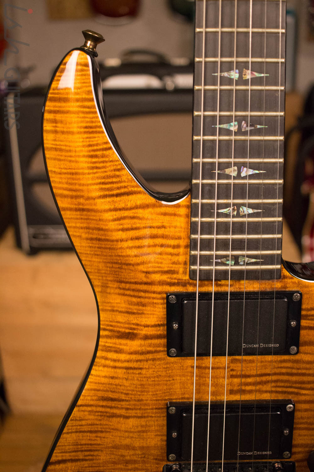 B.C. Rich Villain Veil