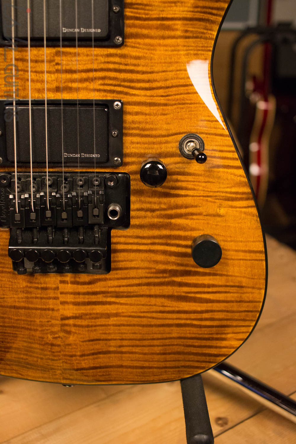B.C. Rich Villain Veil