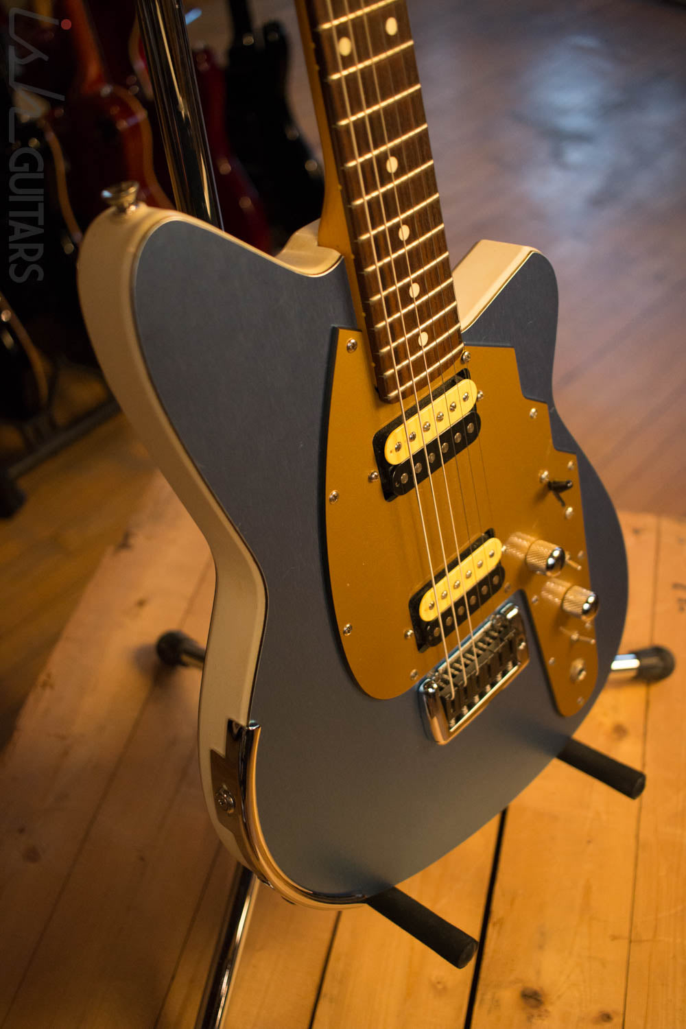USA Reverend Guitar Rocco Tremolo Anodized Blue RARE