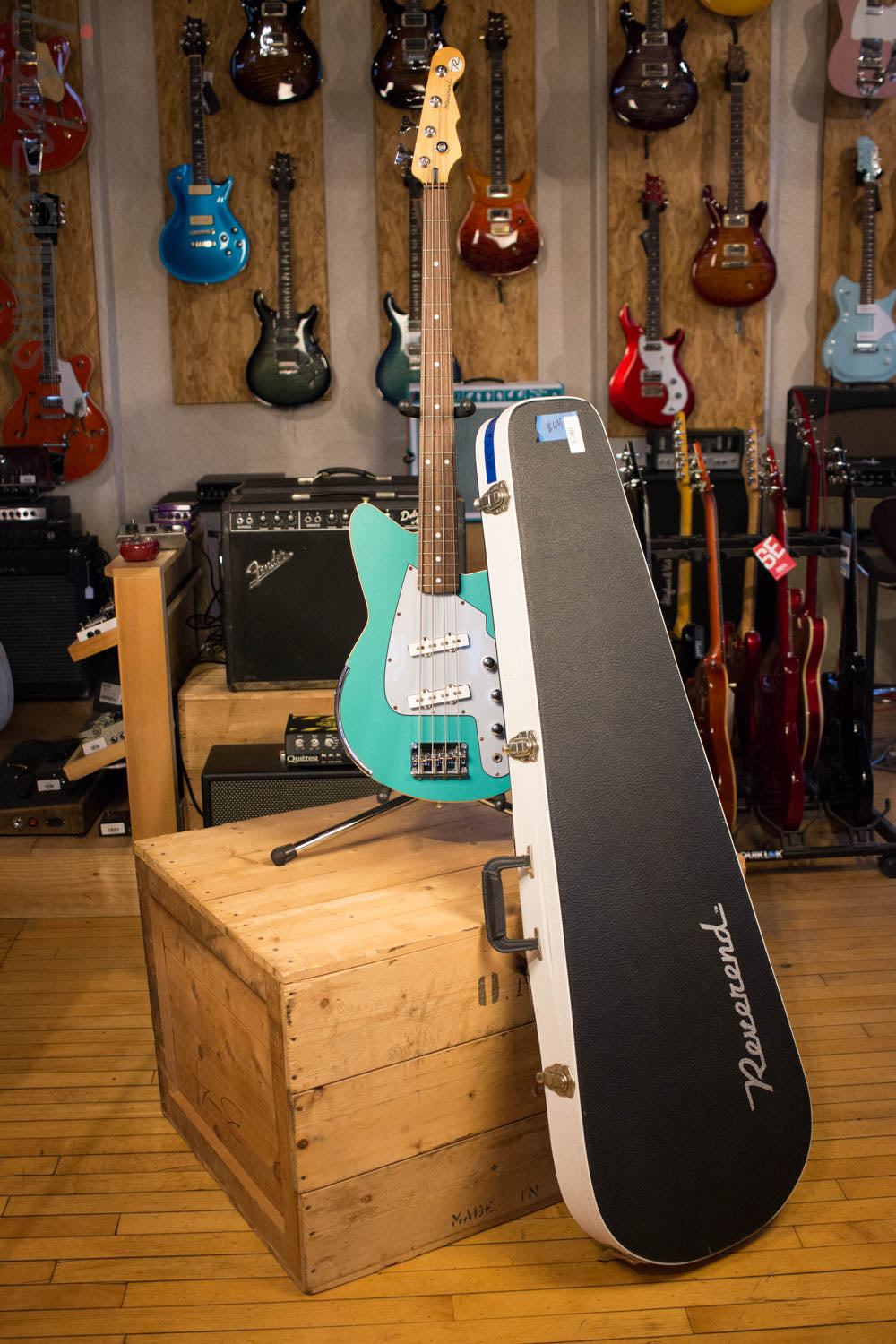 USA Reverend RumbleFish Turquoise 4 String Bass RARE