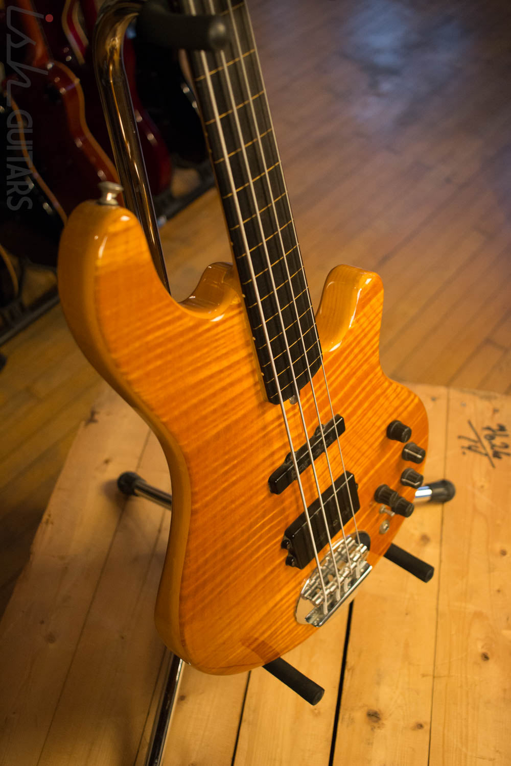 1995 First Year! USA Lakland 4-94 Fretless Four String Early RARE