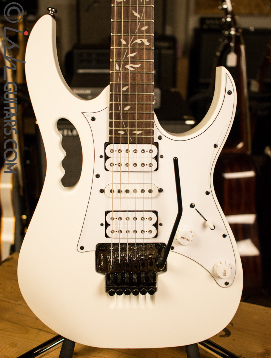 Ibanez JEMJR Steve Vai Signature