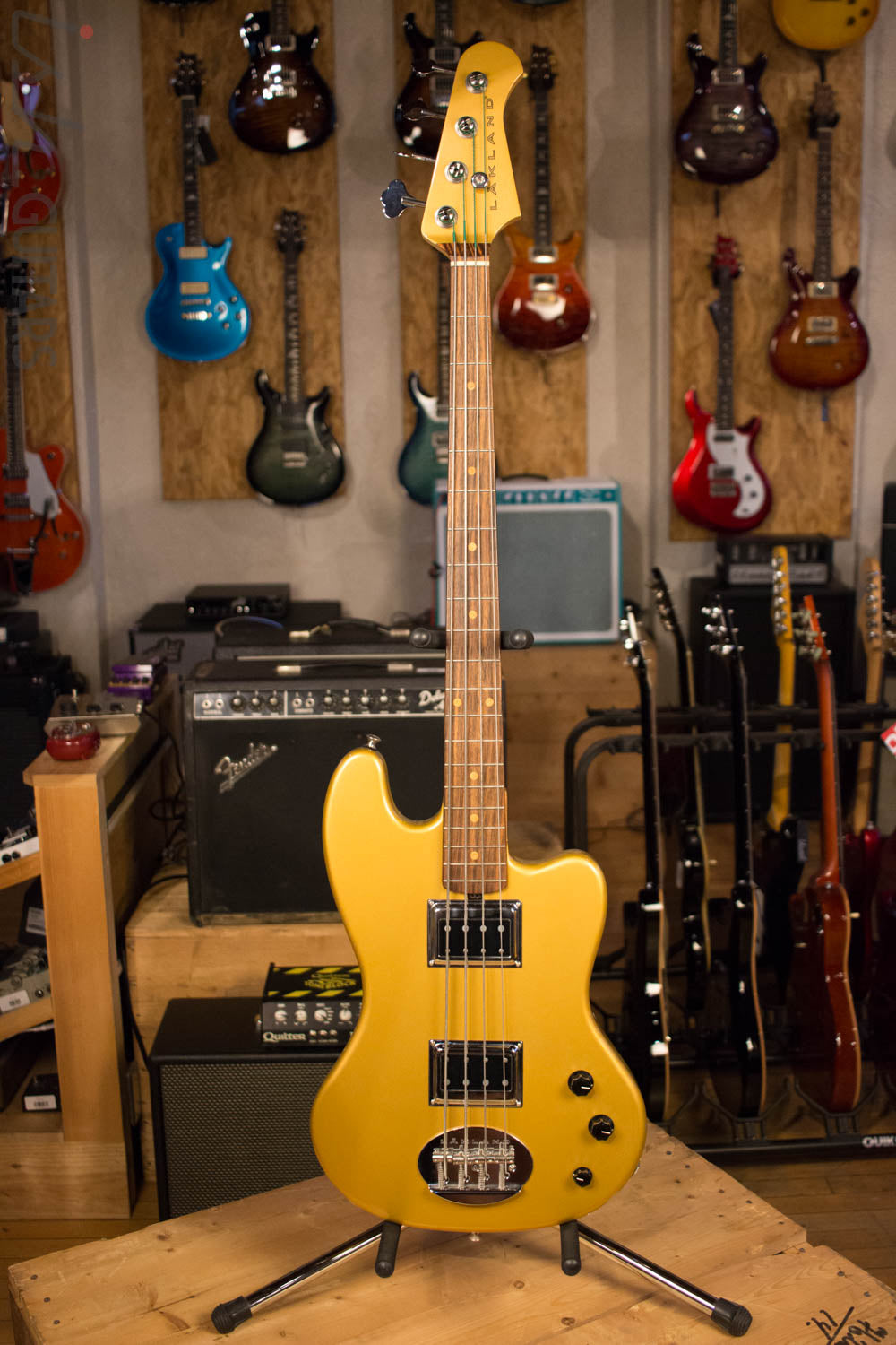USA Lakland Decade Four String Gold Metallic