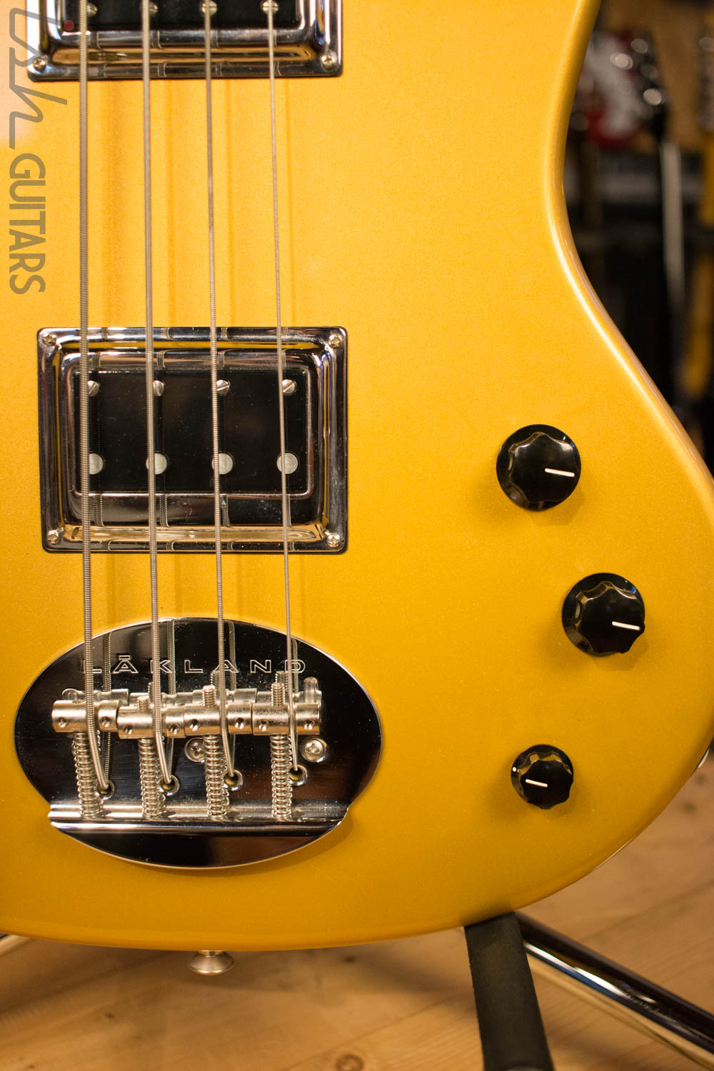 USA Lakland Decade Four String Gold Metallic