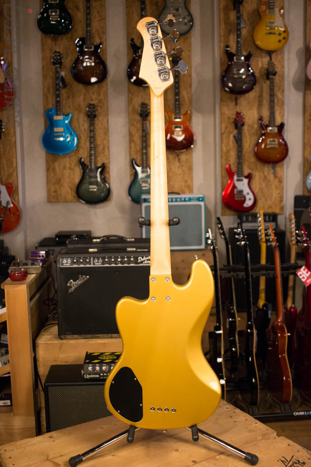USA Lakland Decade Four String Gold Metallic