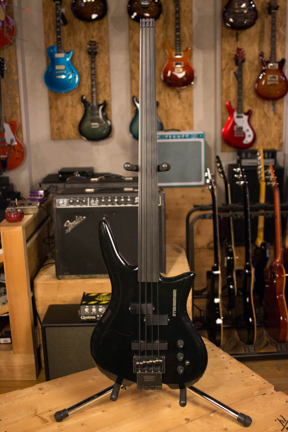 Steinberger XQ3 Fretless Bass Black 4 String