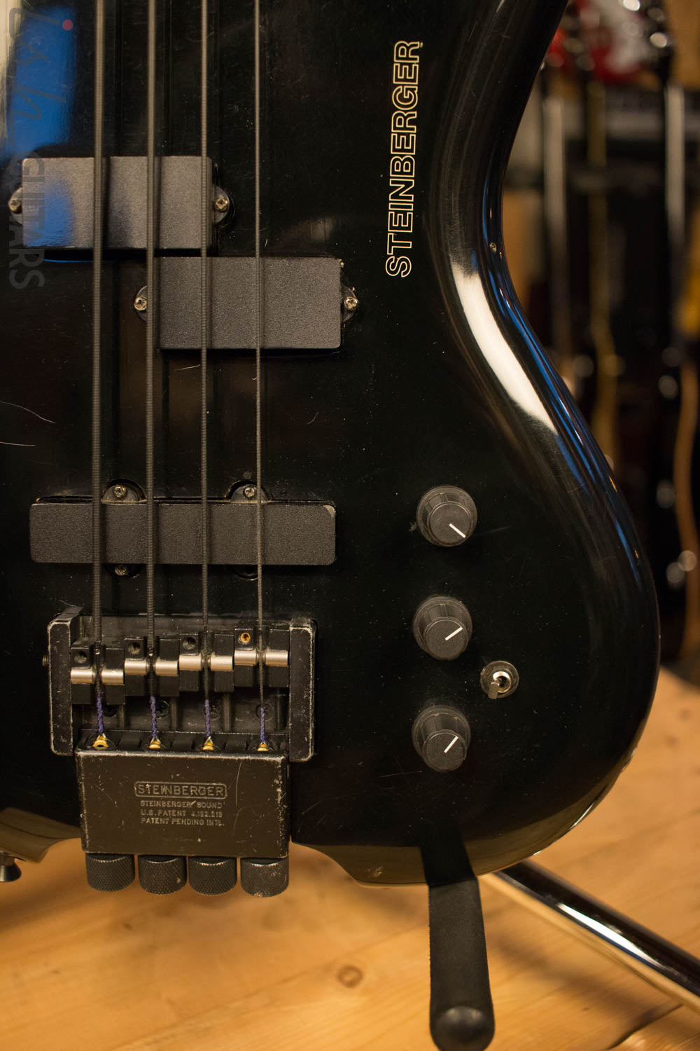 Steinberger XQ3 Fretless Bass Black 4 String