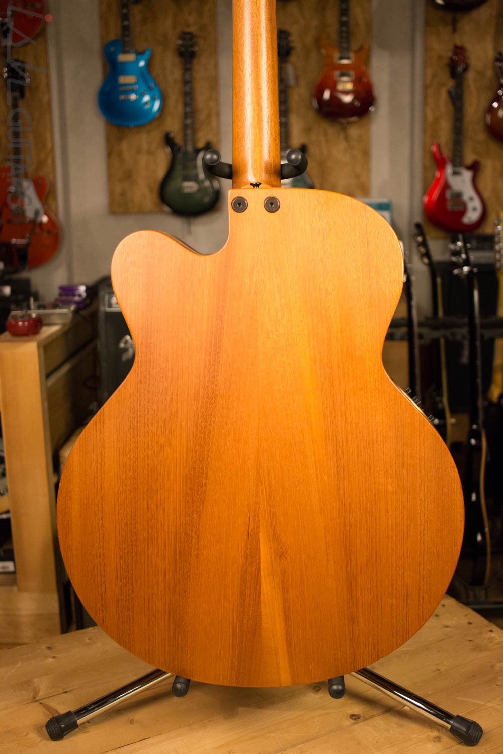Tacoma Thunderchief CB10C Acoustic Bass with Electronics
