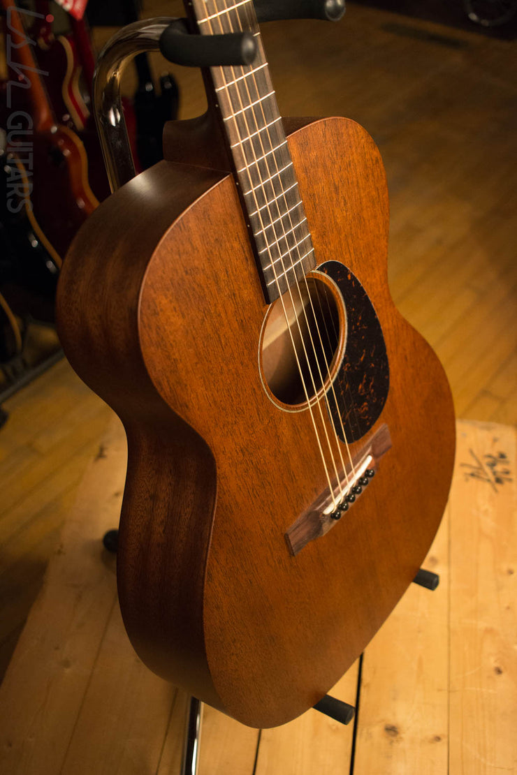 Martin 15 Series 000-15M Auditorium Acoustic Guitar 3.5 Pounds