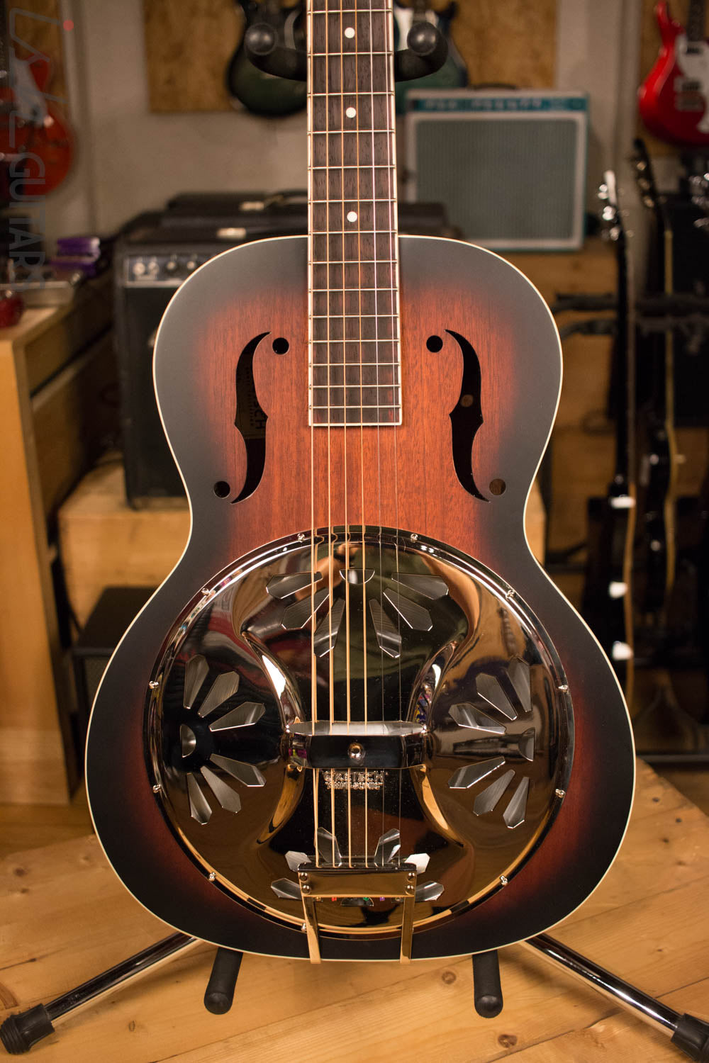 Gretsch Root Series G9220 Bobtail Round Neck Acoustic/Electric Resonator Guitar