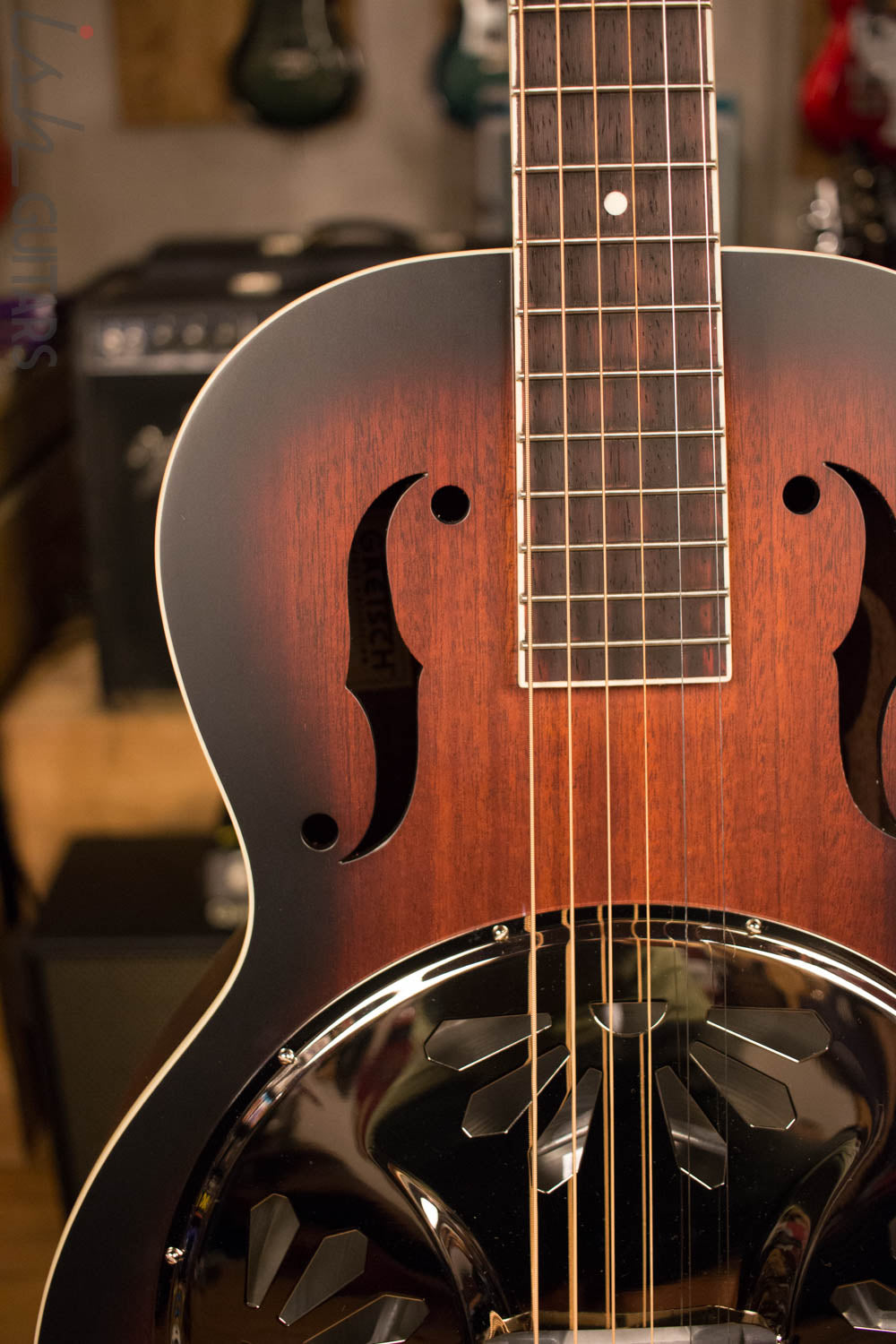 Gretsch Root Series G9220 Bobtail Round Neck Acoustic/Electric Resonator Guitar
