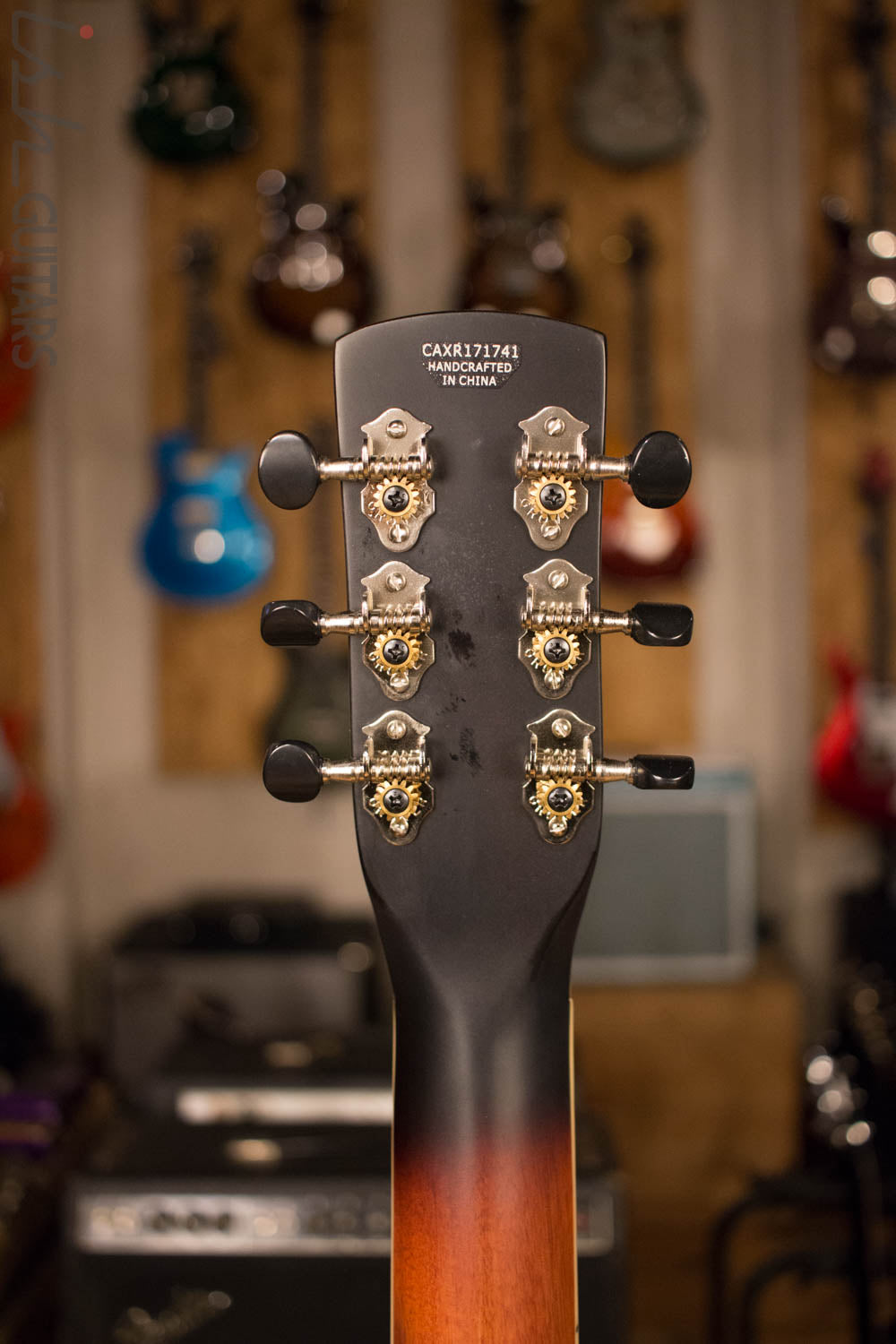 Gretsch Root Series G9220 Bobtail Round Neck Acoustic/Electric Resonator Guitar