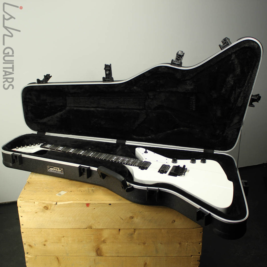 2016 Washburn Parallaxe Priestess Z20FR Marzi Montazeri Signature Electric Guitar Gloss White