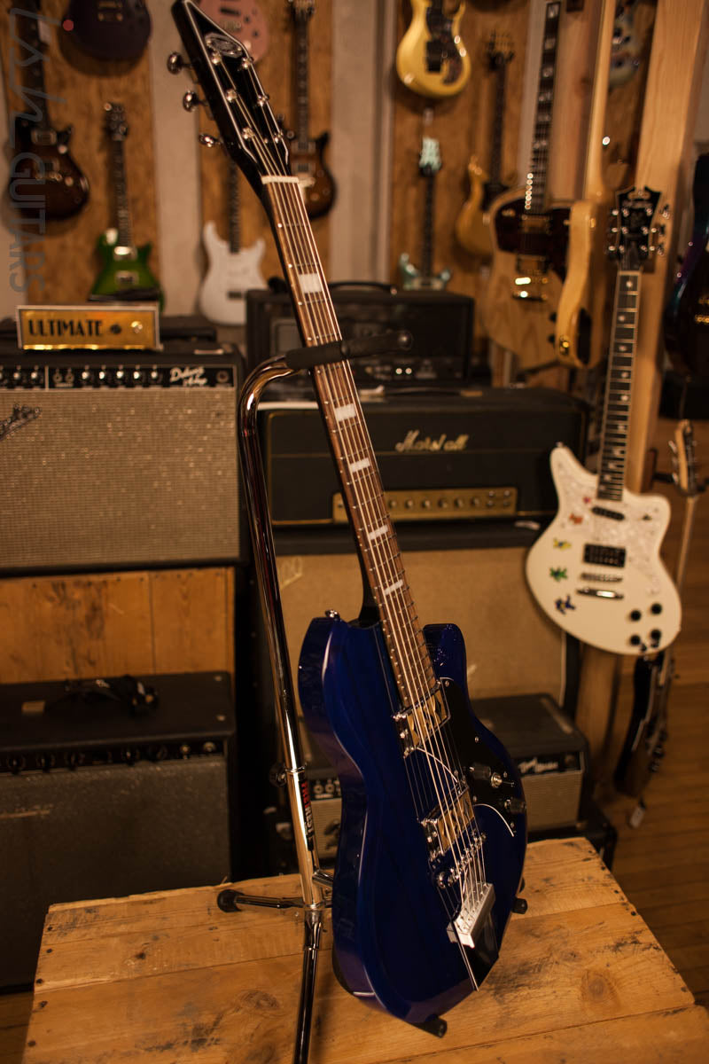 2018 Supro Island Series 2022TB Westbury Baritone Trans Blue