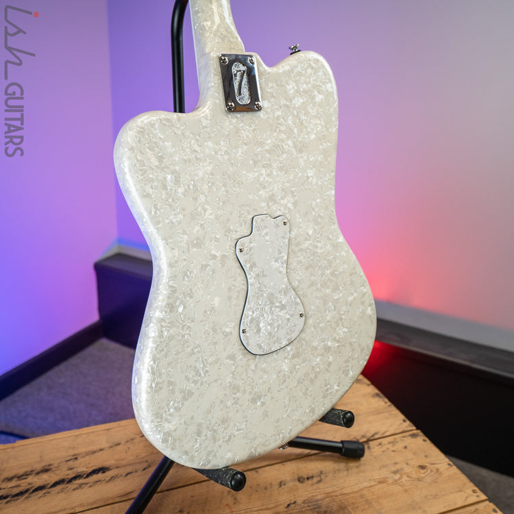 Italia Modena Red – Ish Guitars