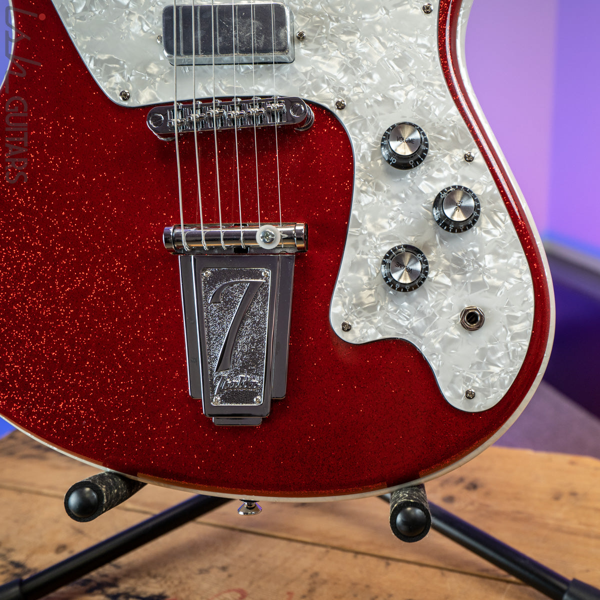 Italia Modena Red – Ish Guitars