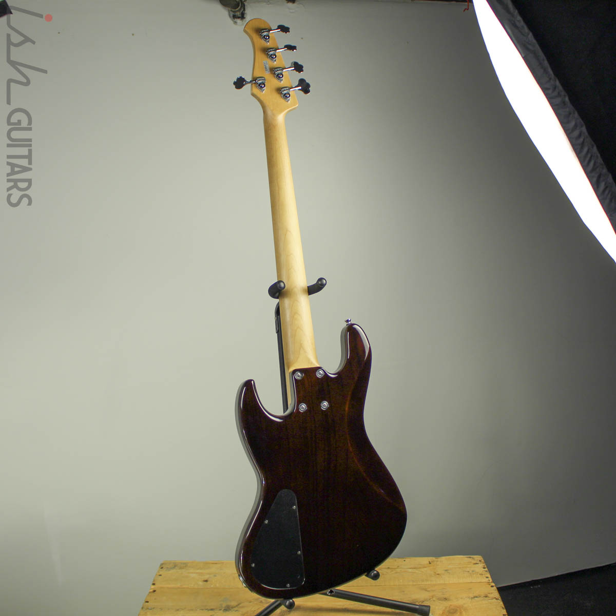 Xotic XJ-1T 5 String Black Cherry – Ish Guitars