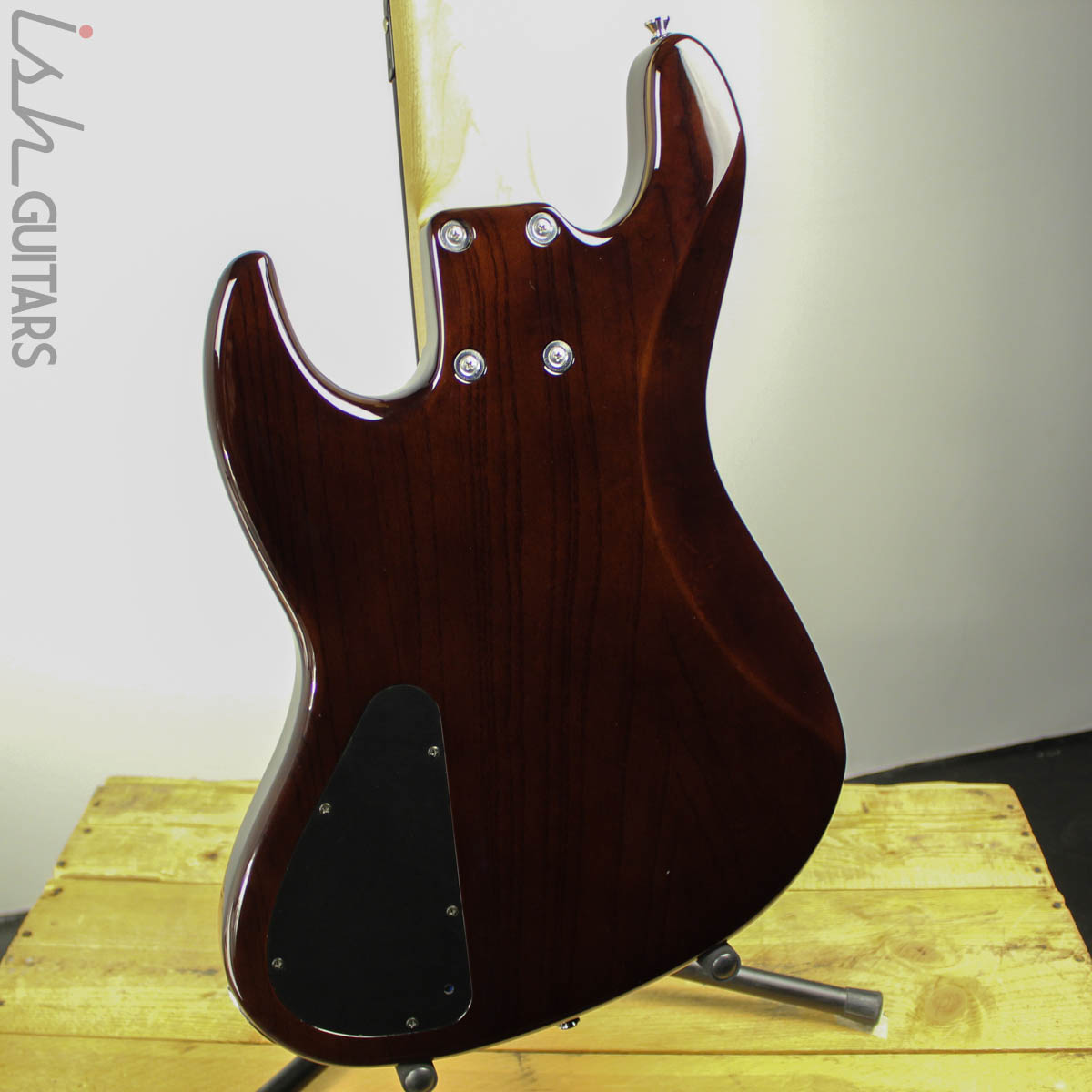 Xotic XJ-1T 5 String Black Cherry – Ish Guitars