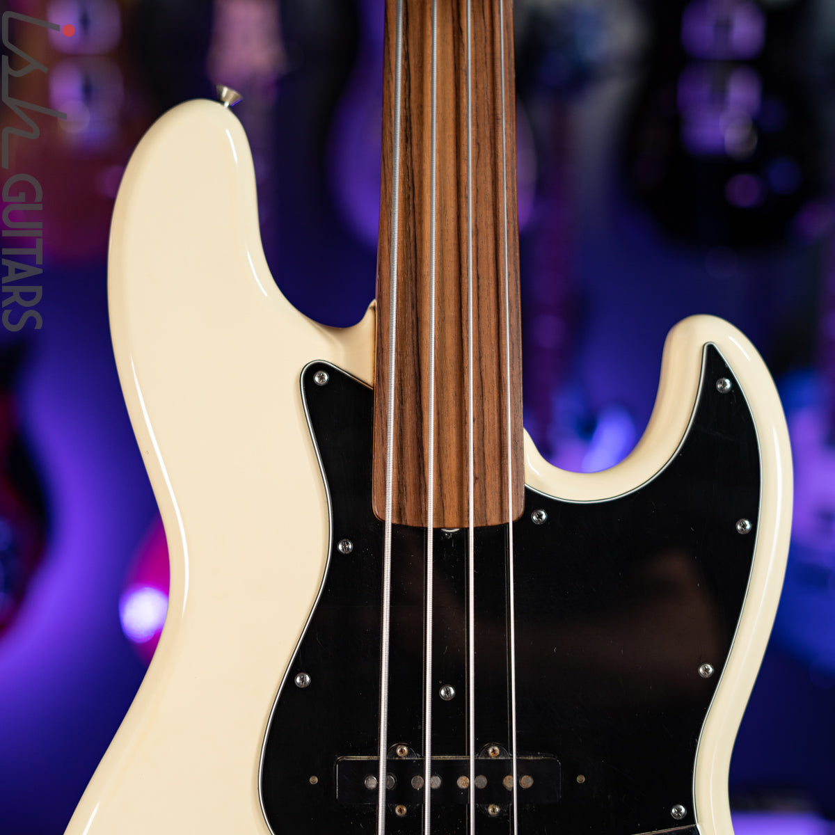 1990-1991 Fender MIJ Fretless Jazz Bass Olympic White – Ish Guitars
