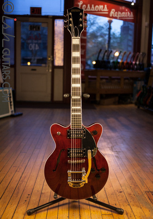 Gretsch G2655T Streamliner Center Block Jr. with Bigsby Walnut