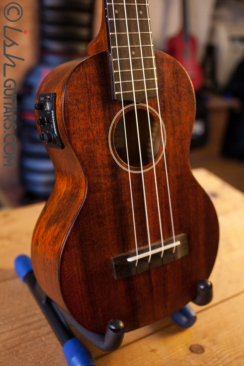 Gretsch G9110-L Ukulele Acoustic Electric