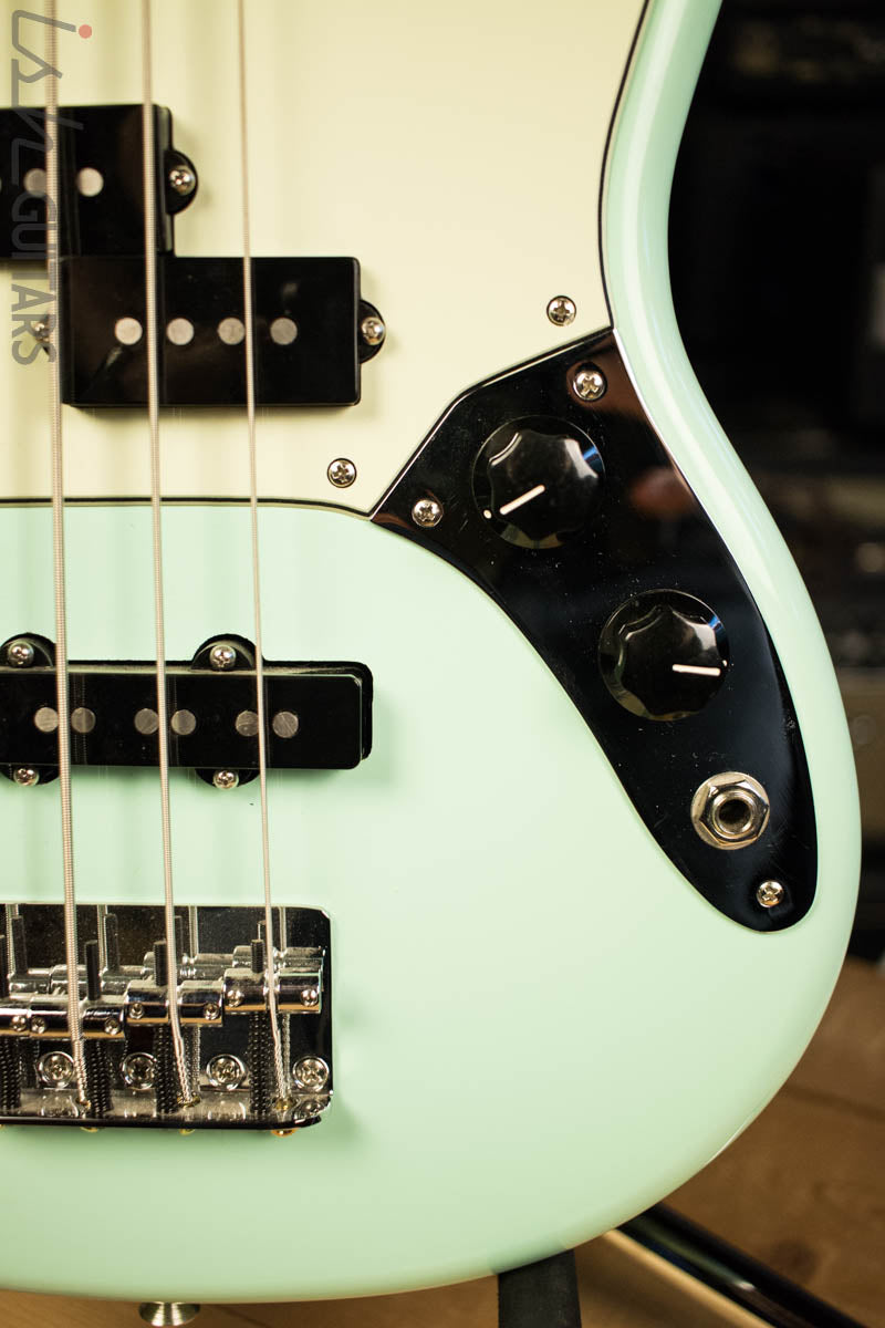 2017 Fender PJ Mustang Bass Daphne Blue