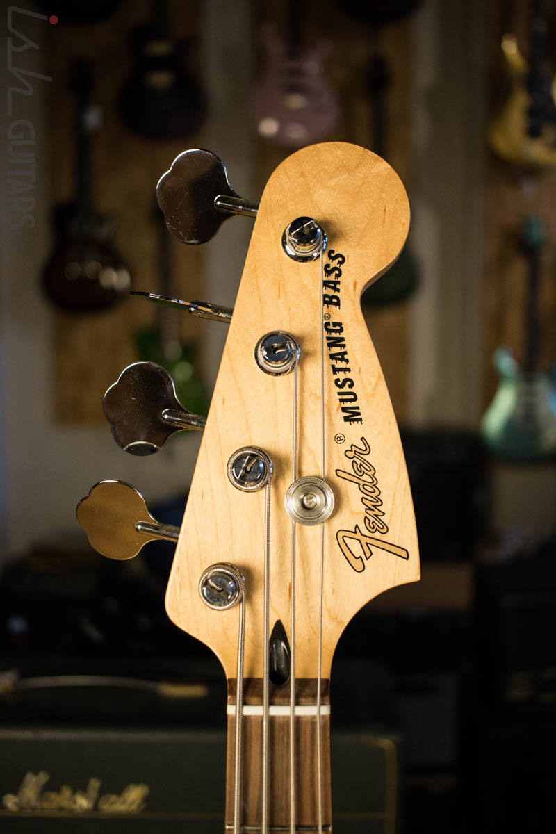 2017 Fender PJ Mustang Bass Daphne Blue