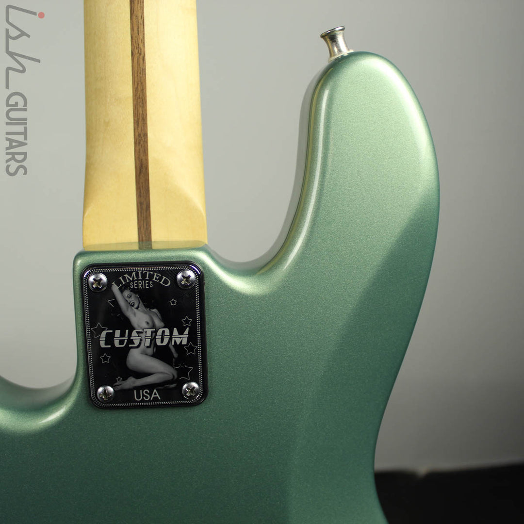 2004 Fender Jazz Bass Metallic Green 2018 Fender Neck
