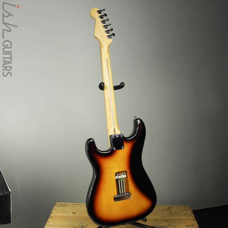 2000 Fender MIM Stratocaster Sunburst w/ Gold Anodized Pickguard