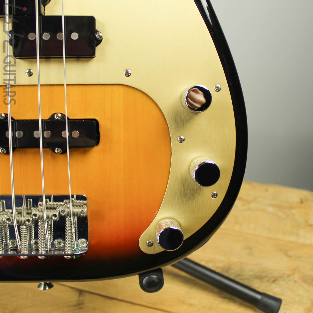 2002 Fender Precision Bass Special – Ish Guitars