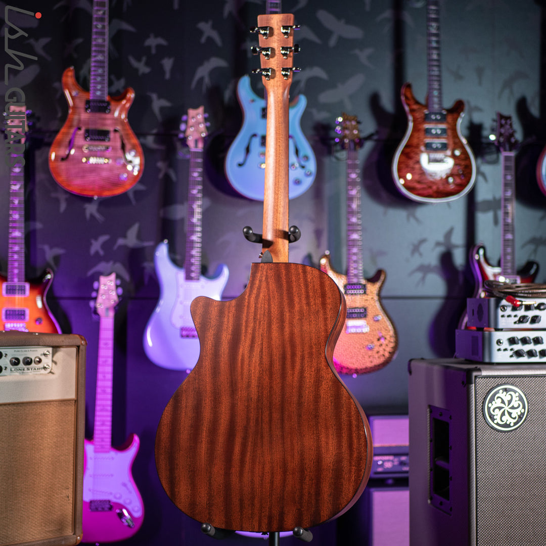 Martin GPC-11E Road Series Grand Performance