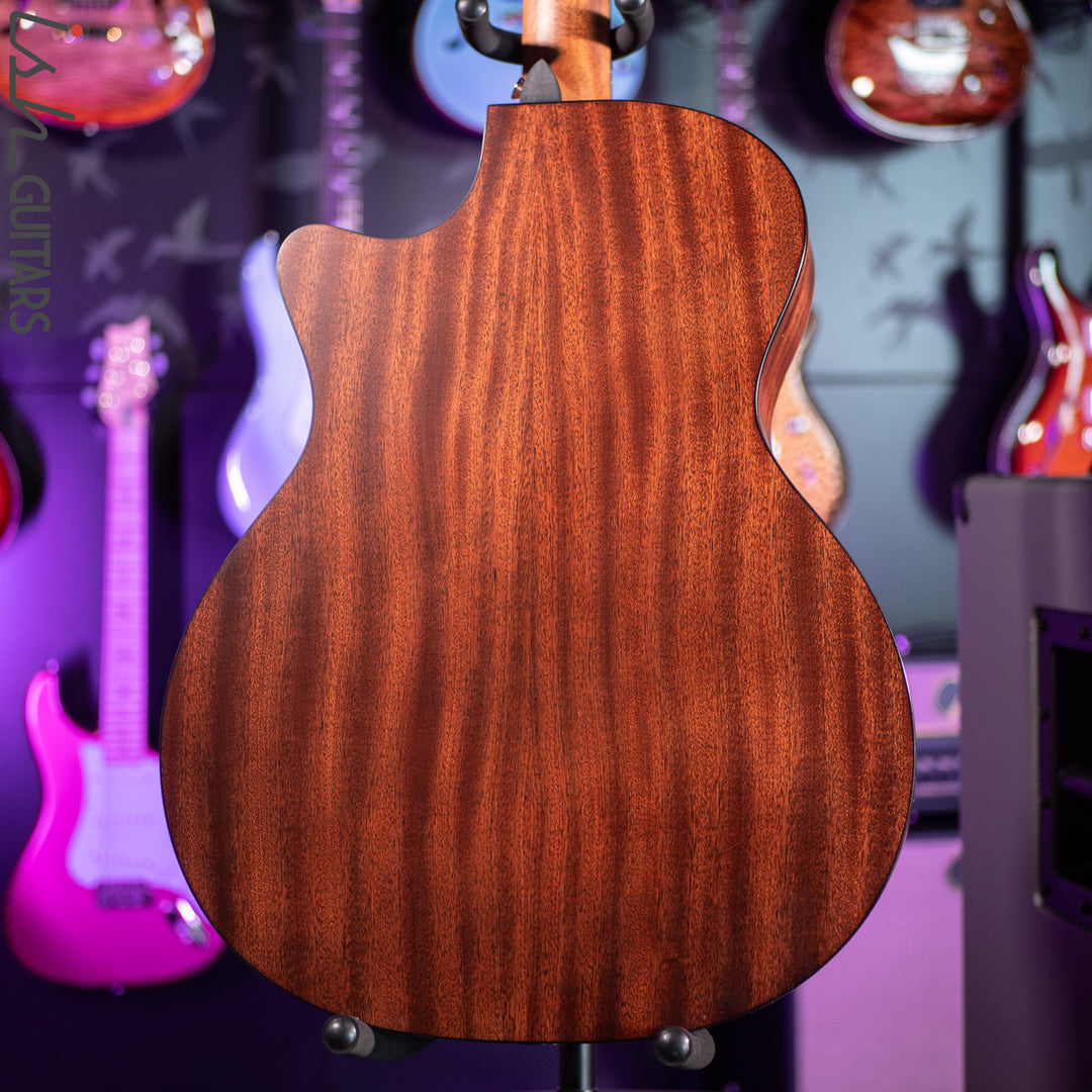Martin GPC-11E Road Series Grand Performance