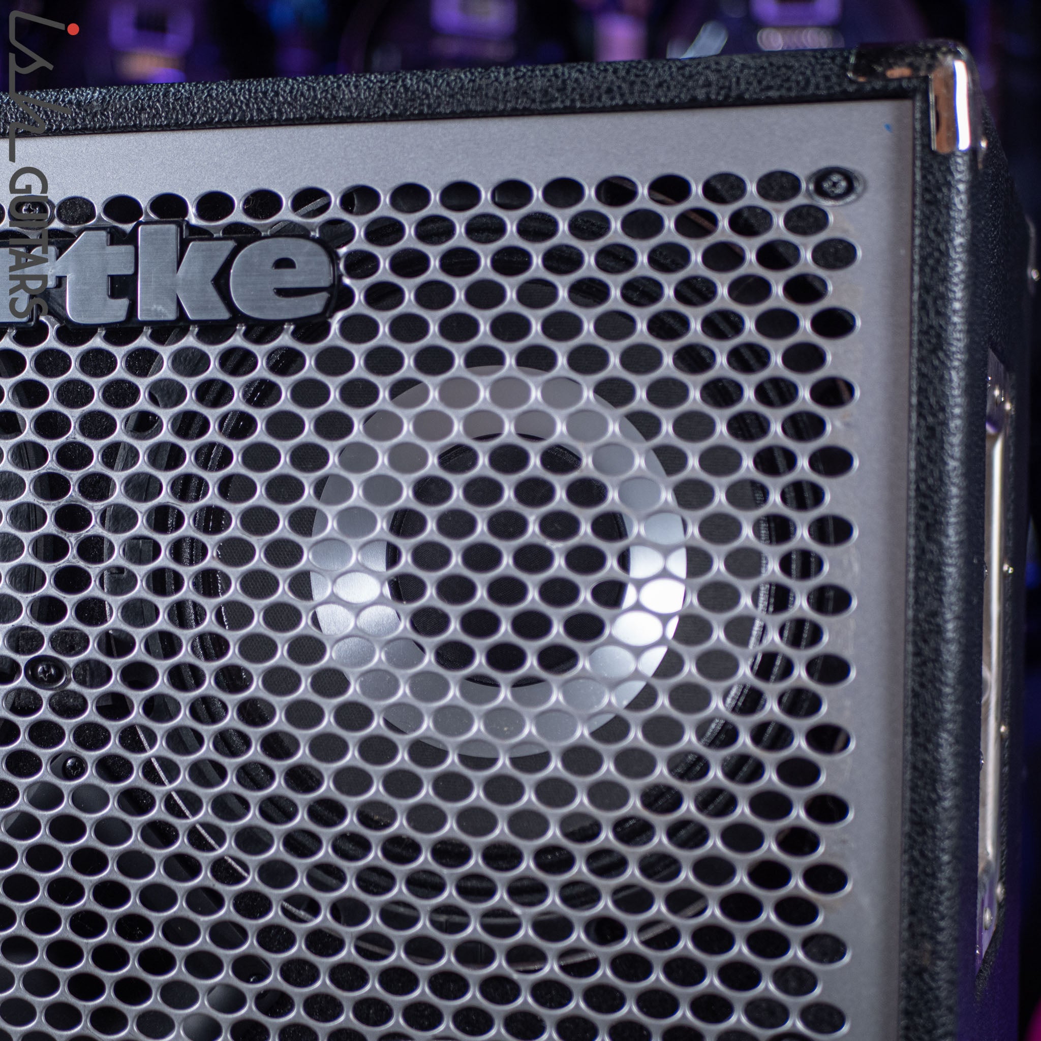 Hartke Hydrive 4x10 8ohm Bass Cabinet Black/Chrome – Ish Guitars
