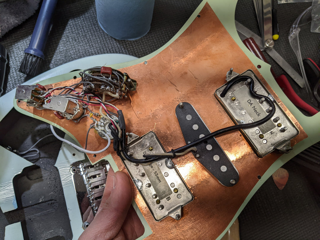 2019 Suhr Classic S Antique Ian Thornley Signature