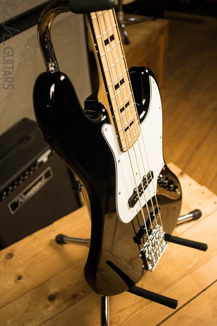 2004 Fender Geddy Lee Jazz Bass – Ish Guitars