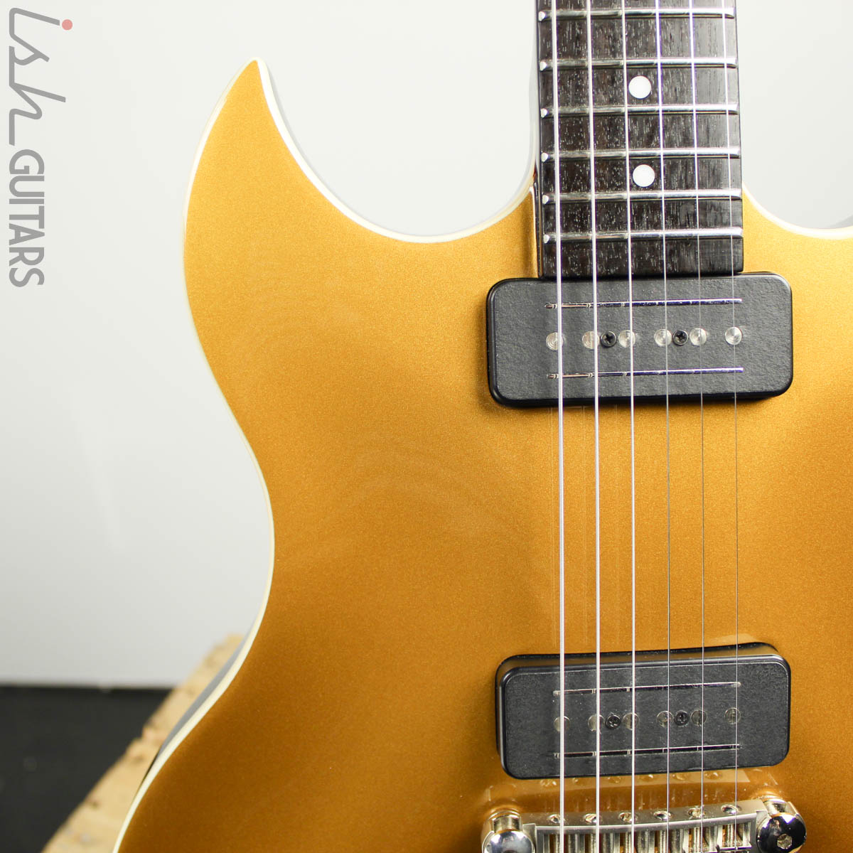 2009 Vox SDC-33 with Case – Ish Guitars