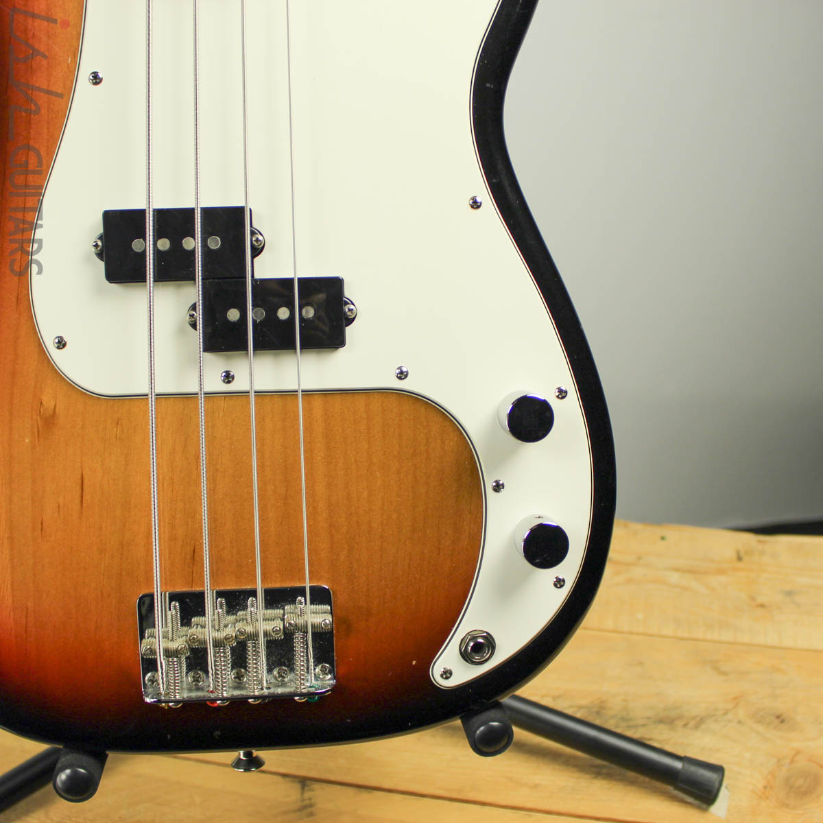 2006 Fender Precision Bass USA – Ish Guitars